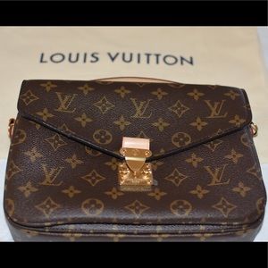 Louis Vuitton Monogram Pochette Métis